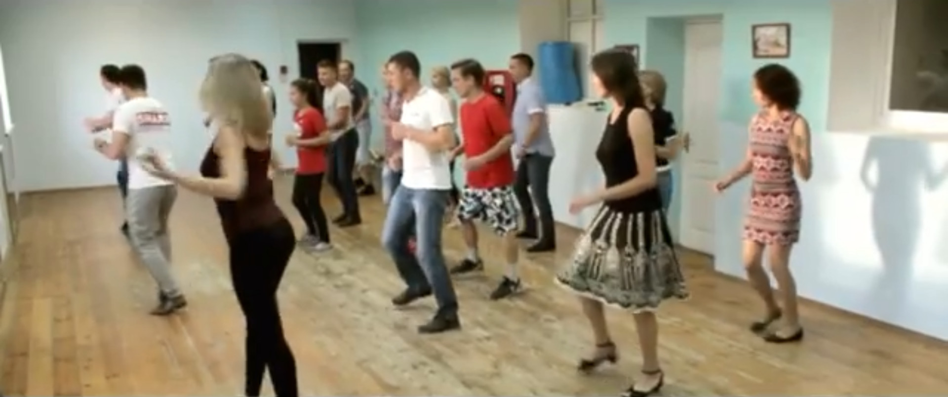 Корпоративные танцы в компании 